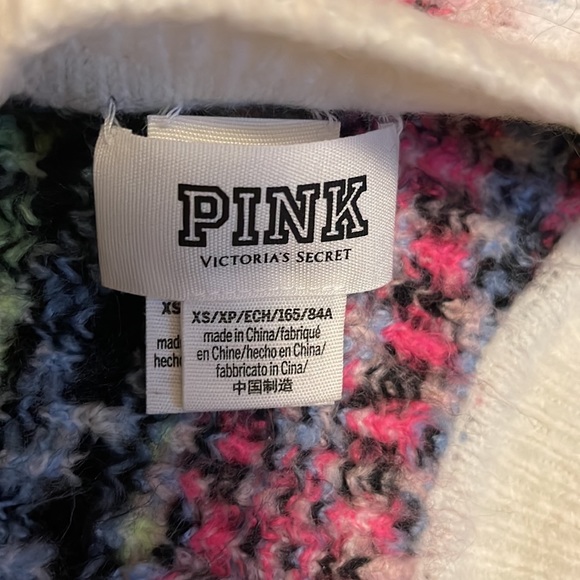 PINK - Victoria’s Secret - V-Neck Winter Snowflake Sweater Sz XS - NWOT - Picture 2 of 4